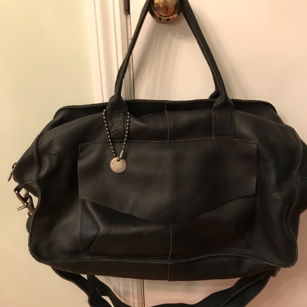 Men’s Black Cowhide Duffel Bag with Shoulder Strap